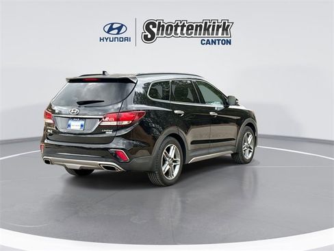 Used 2018 Hyundai Santa Fe Limited image 8