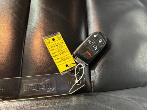 Used 2019 Jeep Grand Cherokee Limited w/ Trailer Tow Group IV image 32