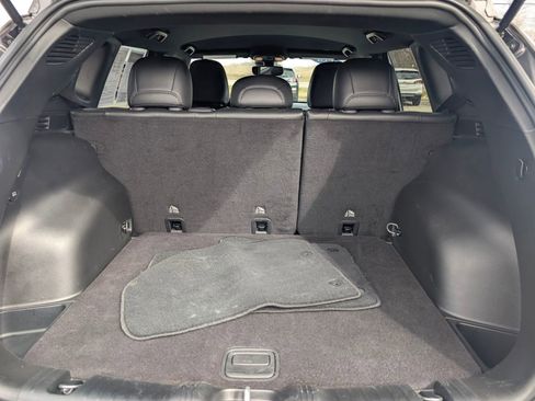 Used 2024 Jeep Compass Latitude image 22