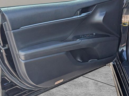 Used 2020 Toyota Camry XSE image 15