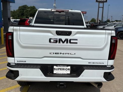 New 2026 GMC Sierra 2500 Denali w/ Denali Reserve Package AWD/4WD image 4