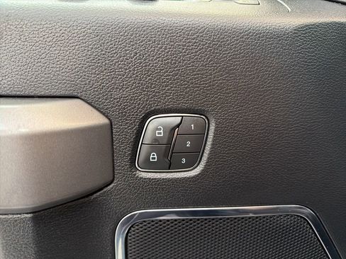 Used 2018 Ford F150 Platinum w/ Equipment Group 701A Luxury image 36