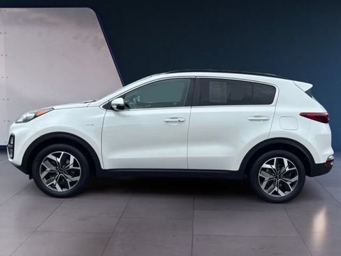 Used 2020 Kia Sportage EX w/ Option Group 15 AWD/4WD image 2