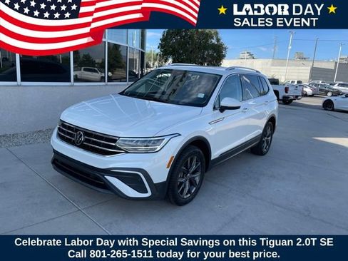 Used 2023 Volkswagen Tiguan SE AWD/4WD image 1