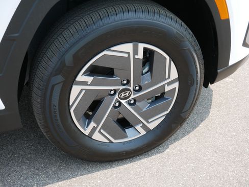 Certified 2026 Hyundai Tucson Blue SE AWD/4WD image 15