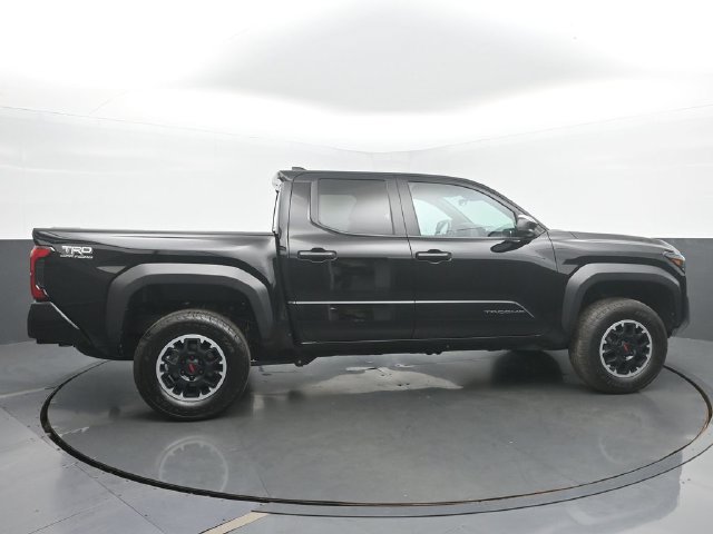 Used 2024 Toyota Tacoma TRD Off-Road AWD/4WD image 6