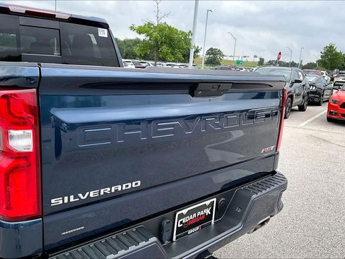 Used 2022 Chevrolet Silverado 1500 RST AWD/4WD image 31