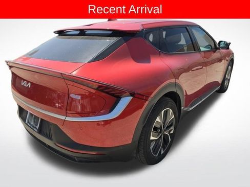 Used 2024 Kia EV6 Light RWD image 4
