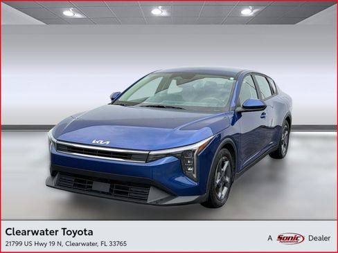Used 2025 Kia K4 FWD image 1