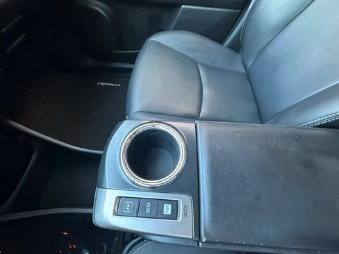 Used 2015 Toyota Prius V Four FWD image 27