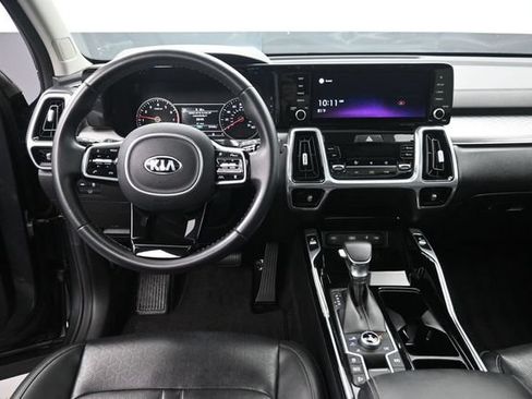 Used 2021 Kia Sorento SX AWD/4WD image 11