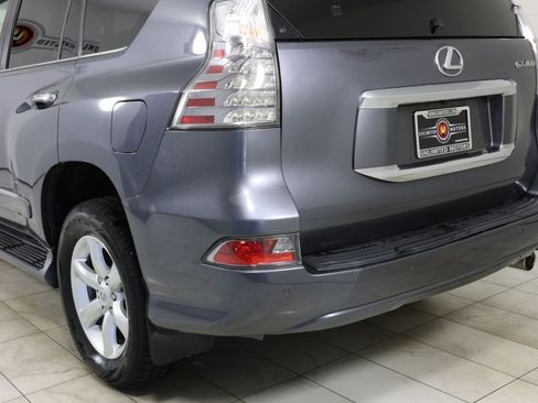 Used 2018 Lexus GX 460 w/ Navigation Package AWD/4WD image 46