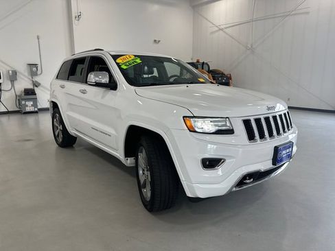 Used 2014 Jeep Grand Cherokee Overland AWD/4WD image 3