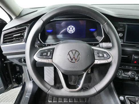 Used 2024 Volkswagen Jetta SE w/ Panoramic Sunroof Package FWD image 13