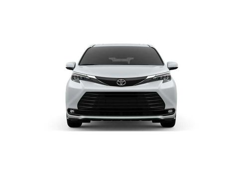 New 2026 Toyota Sienna XLE image 17