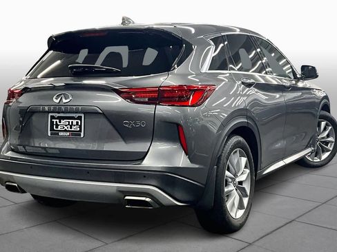 Used 2021 INFINITI QX50 Pure image 12