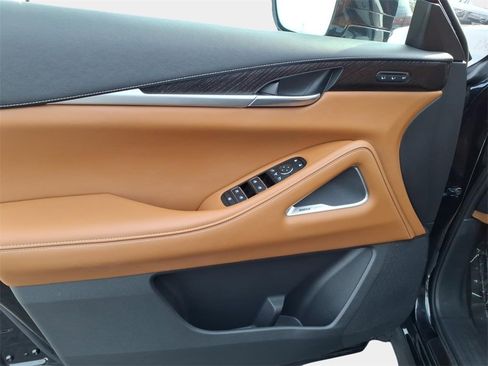 Used 2024 INFINITI QX60 Sensory image 7