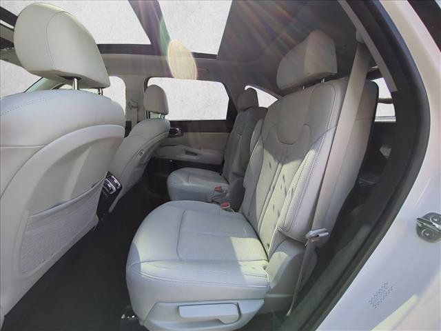 Used 2024 Kia Sorento SX Prestige w/ Panoramic Sunroof Package AWD/4WD image 22
