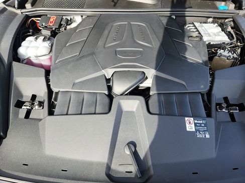 New 2026 Porsche Cayenne Coupe image 23