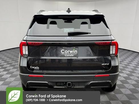 Certified 2025 Ford Explorer ST-Line image 18