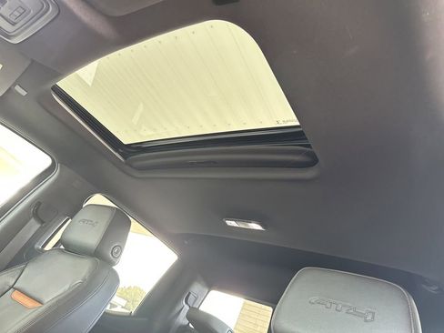 Used 2021 GMC Sierra 1500 AT4 w/ AT4 Preferred Package image 29