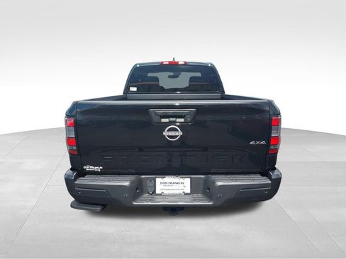 Used 2023 Nissan Frontier S w/ Technology Package AWD/4WD image 4