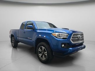 Used 2016 Toyota Tacoma TRD Sport w/ Towing Package video 1