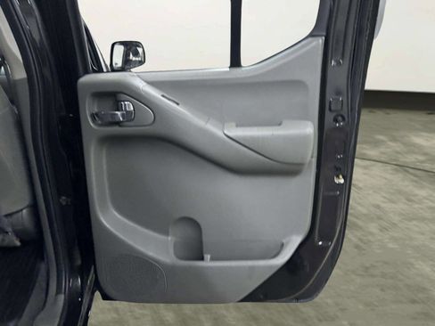 Used 2019 Nissan Frontier SV w/ Value Truck Package image 17