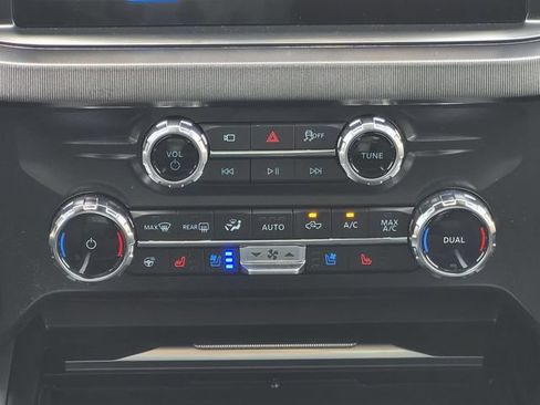 New 2026 Ford F350 Platinum AWD/4WD image 18