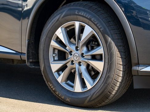 Used 2018 Nissan Murano SV image 7