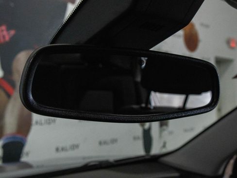 Used 2022 GMC Terrain SLE image 12