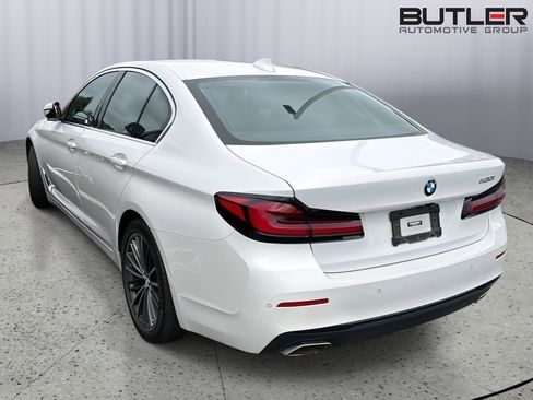 Used 2023 BMW 530i w/ Premium Package RWD image 10