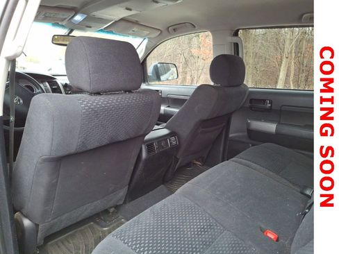 Used 2012 Toyota Tundra 4x4 CrewMax image 8