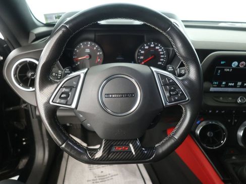 Used 2018 Chevrolet Camaro SS w/ LPO, Ground Effects Package image 10