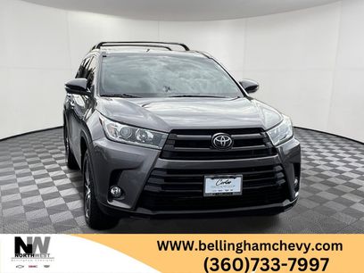 Used 2018 Toyota Highlander SE