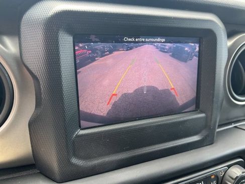 Used 2019 Jeep Wrangler Unlimited Sport S AWD/4WD image 28