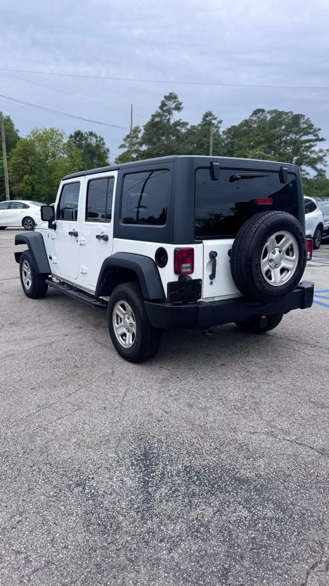 Used 2016 Jeep Wrangler Unlimited Sport AWD/4WD image 5