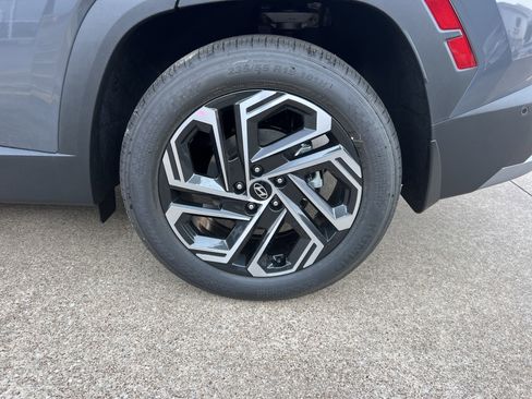 New 2025 Hyundai Tucson Limited image 25