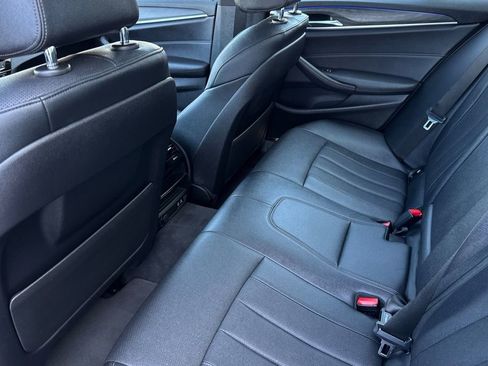 Used 2021 BMW 530i w/ Convenience Package image 12