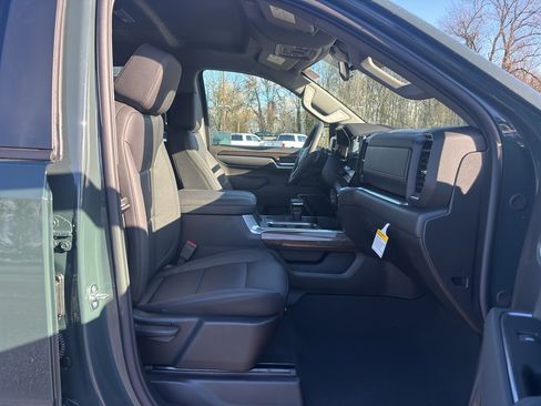 New 2026 Chevrolet Silverado 1500 LT w/ Z71 Off-Road Package image 13