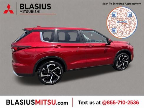 Used 2024 Mitsubishi Outlander SE AWD/4WD image 14