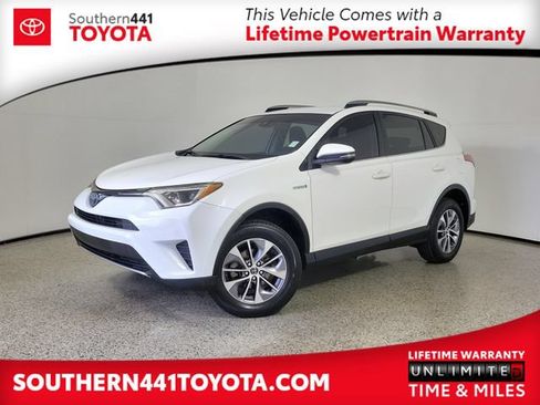 Used 2018 Toyota RAV4 LE Plus AWD/4WD image 1