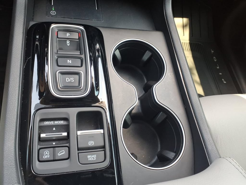 Used 2025 Honda Pilot EX-L image 22