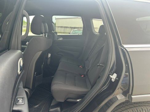 Used 2022 Jeep Grand Cherokee Laredo E RWD image 12