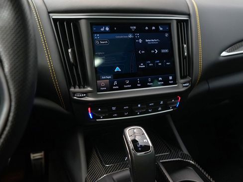 Used 2022 Maserati Levante F Tributo image 21