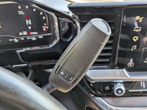 Used 2025 GMC Sierra 1500 SLT AWD/4WD image 25