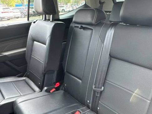 Used 2023 Volkswagen Atlas SEL AWD/4WD image 24