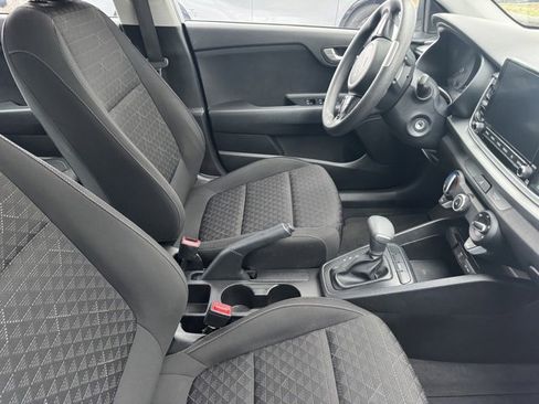 Certified 2022 Kia Rio LX image 9