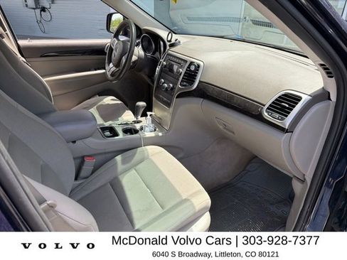 Used 2012 Jeep Grand Cherokee Laredo w/ Laredo E Group AWD/4WD image 10