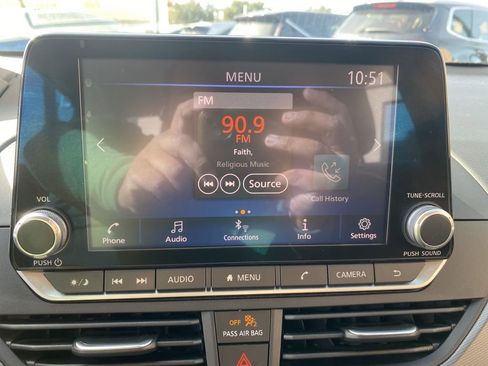 Used 2024 Nissan Altima 2.5 SR image 32